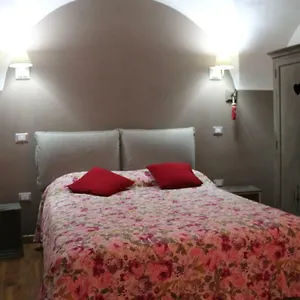 Casa vacanze A Due Passi Dal Duomo, Napoli