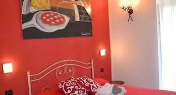 ナポリ アンナズ ファミリー Bed & Breakfast 2*,  イタリア